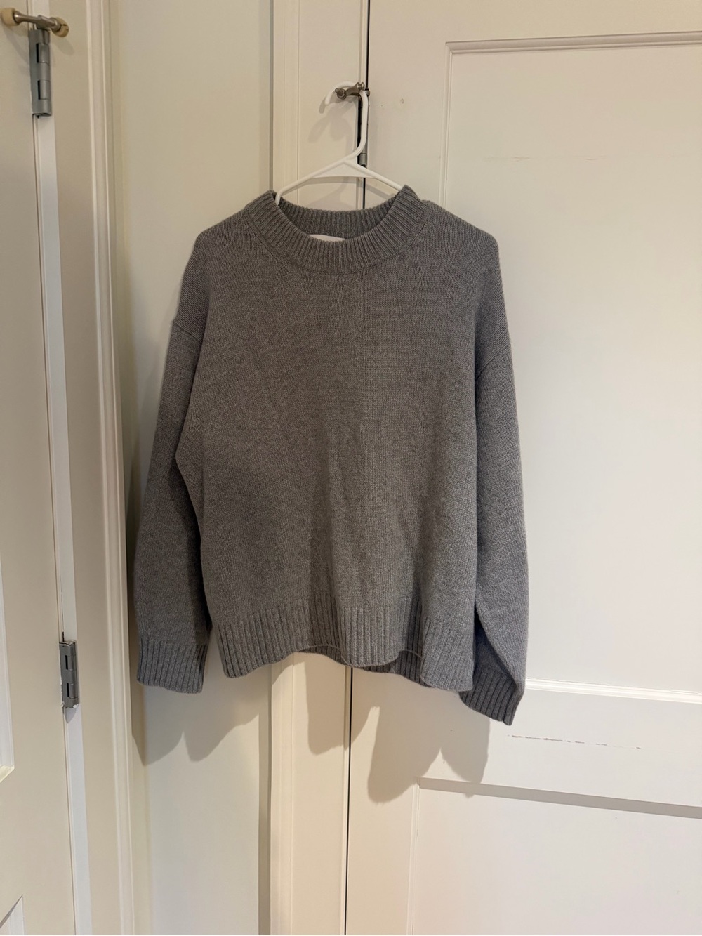 Reformation boyfriend cashmere cardigan. New without tags. Never worn.